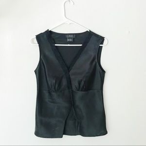 AGB Sleeveless Silky Top
